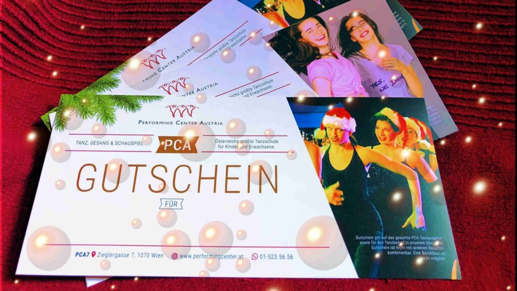 181120WeihnachtsgutscheineKugel PostcardTM16