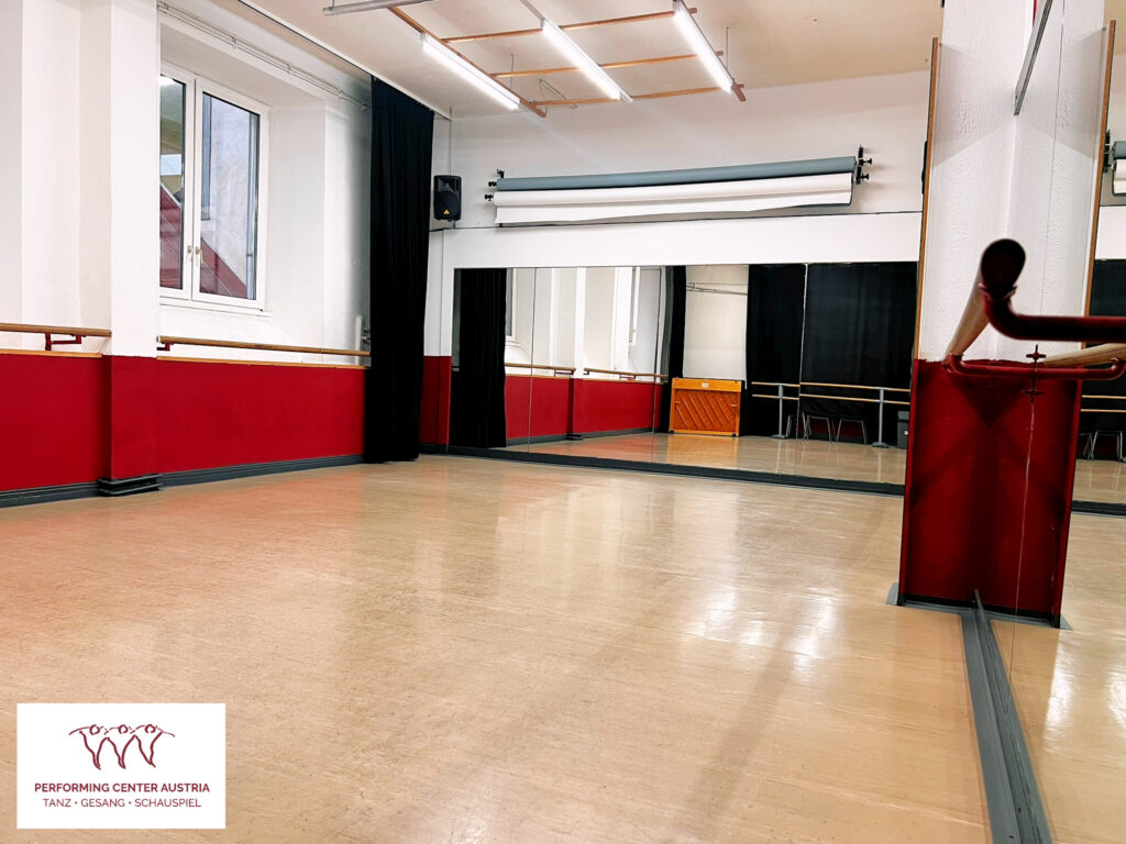 250910Studio 5 IMG 1002PCTM